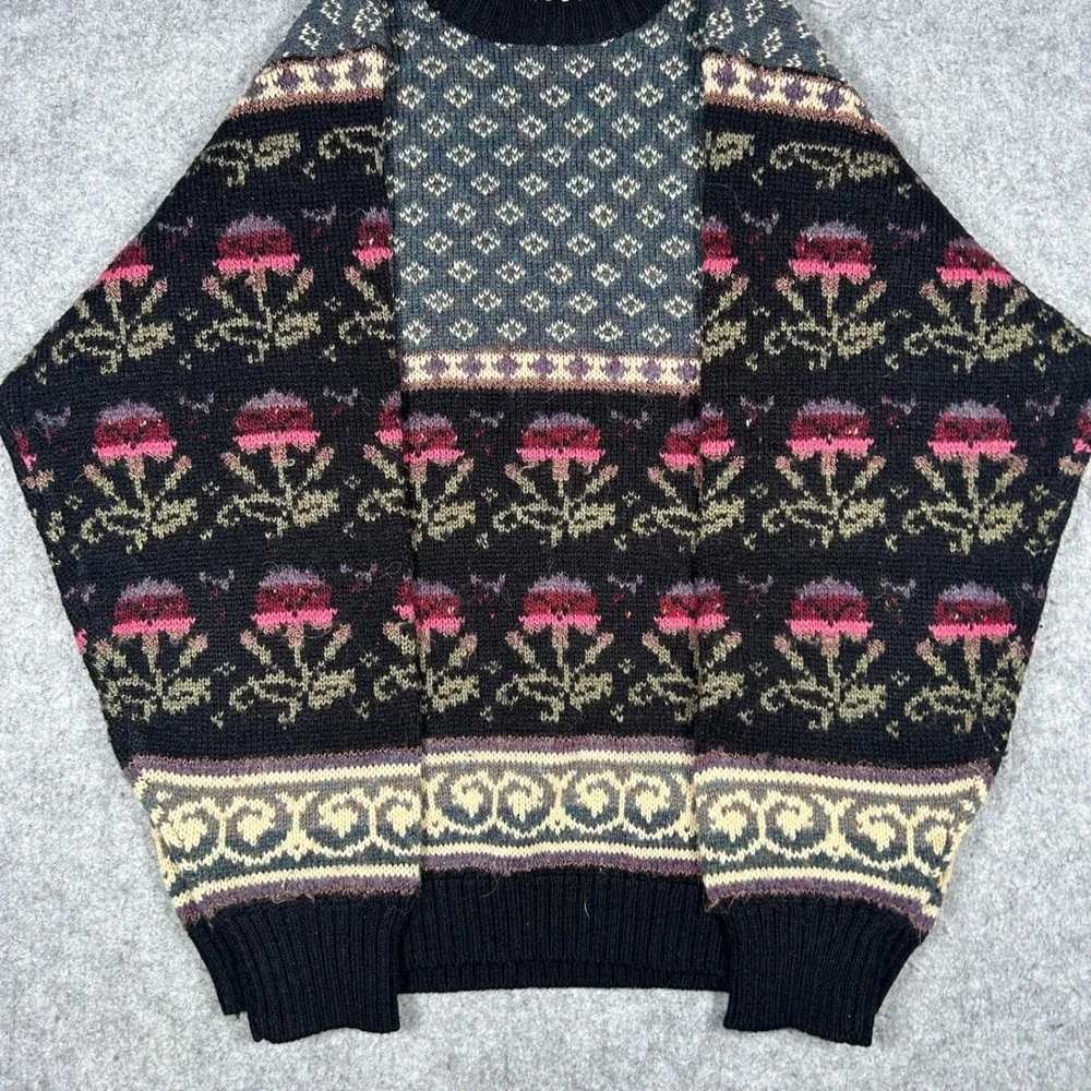 Vintage The Import Workshop Sweater Mens Small Black Floral Fair Isle Knit 90s - Picture 6 of 12
